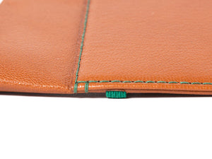 Slim-Elastic-Wallet-Veg-Tanned-Leather-detail
